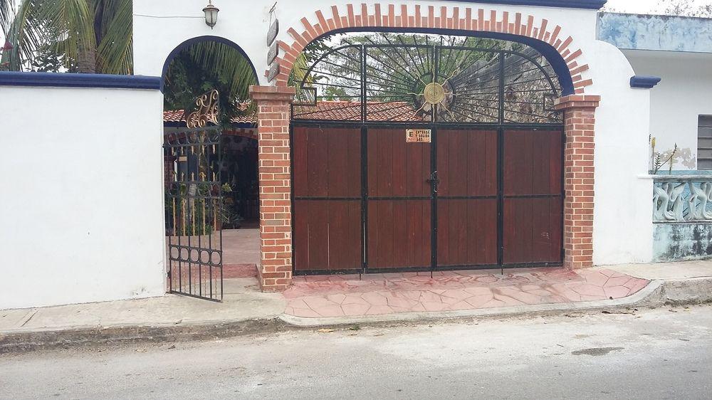 La Casa De Angel Valladolid エクステリア 写真